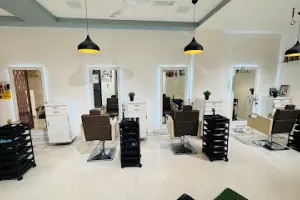 90 degree the hair salon