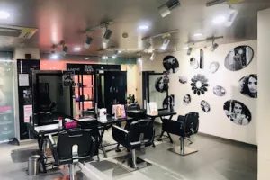 Lakme Salon in Vidya Nagar,Anand