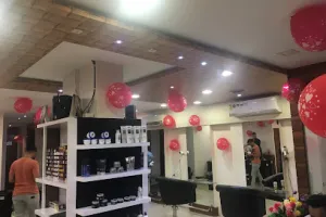 F UNISEX SALON