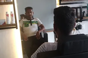 Haircraft unisex salon