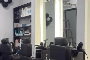 Darshna's family salon &amp; makeup studio