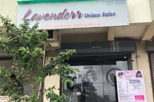 Lavenderr Unisex Salon