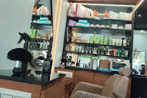 BAVALIYA'S PRIME MEN SALON