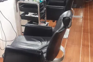 Aaradhna The family salon