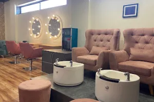 Be U Smart Salon