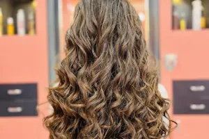 Meghna ladies salon