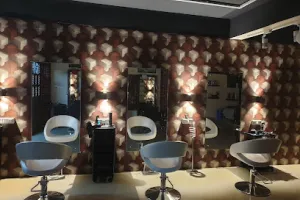The Big Boss Family Hair Salon