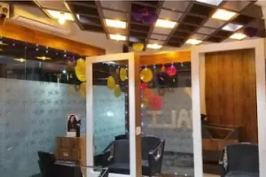 Re-Glam Hair &amp; Beauty salon