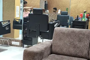 Aellezza The Family Salon