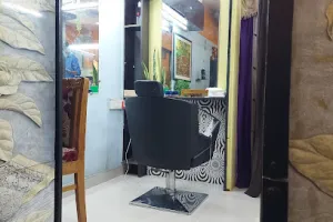 Fab Hairstyle &amp; Beauty Care