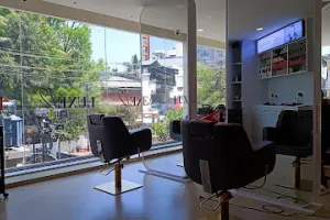 L12 Salon Trivandrum