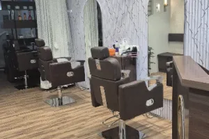 Royal Roots Salon
