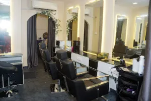 Shelly's Beauty and Bridal Studio