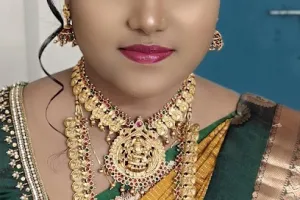 Visishta Herbal Ladies Beauty Parlour