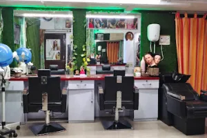 Maya Beauty Salon And Makeup Studio