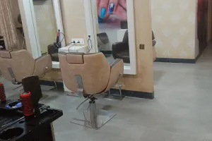 AURA7 Unisex Salon Belgaum