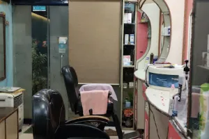 MANOHAR HAIR AND BEAUTY SALON
