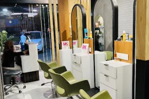 Toni&amp;Guy essensuals Hairdressing