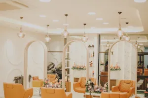 Naturals Salon Club Road Belgaum