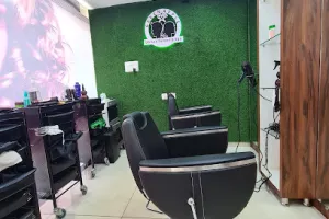 Green apple unisex salon and spa