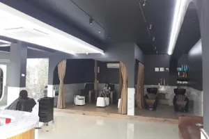 Blushington UniSex Salon &amp; Spa