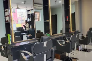 Spinix Unisex Salon