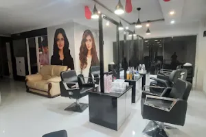Lakme Salon For Him and Her