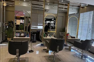 Eleve Salon