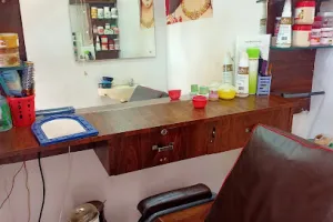 Pooja Beauty parlour