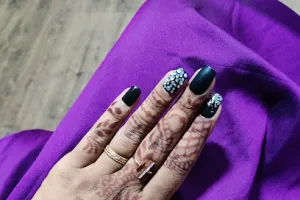 Glam Nails By Nikki
