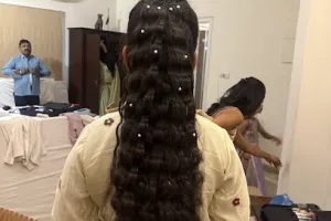 WE 3 - BRIDAL SALON
