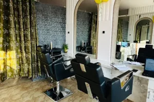 Crystal beauty parlour