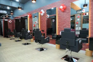 EEFA unisex salon