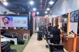 Matrix Exclusive Unisex Salon