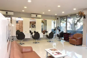Tease Unisex Salon &amp; Academy