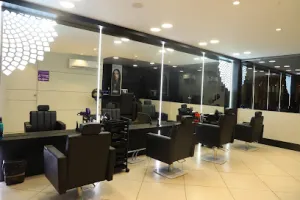 Naturals Salon