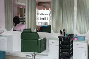 Shreenidhi Unisex Salon
