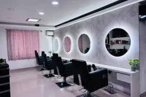 LAVISH LOCKS UNISEX SALON