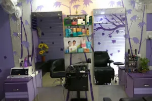 Misha's Hair &amp; Beauty Salon
