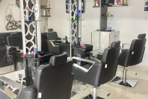 Madhus salon &amp; hair spa