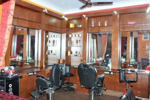 Glam and Glow Beauty Salon for Women