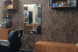 ABHI Men's Parlour