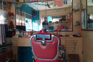 SOWNDARYA GENTS HAIR DRESESS