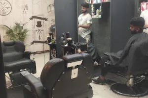 K MILAN SALON