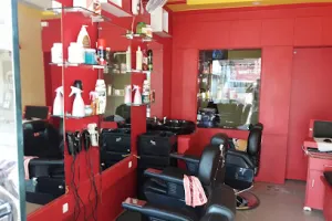 New trend Mens Saloon
