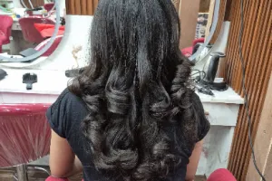Royal Touch Makeup Studio &amp; Academy