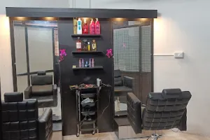 ISHANI BEAUTY SPA AND SALON