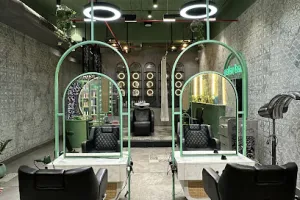 Plants Salon