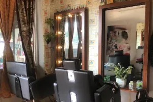 EVE Beauty Parlour
