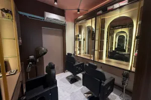 Eve house the beauty corner